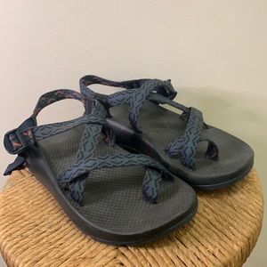 Chaco size 8 diamond pattern sandal
